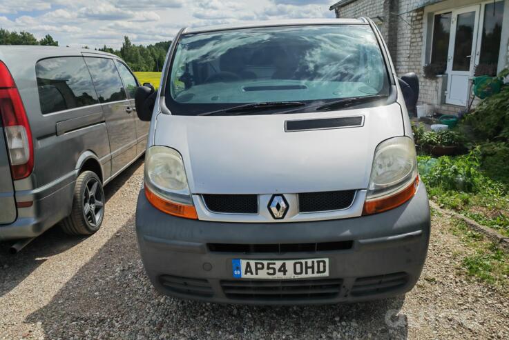Renault Trafic 2 generation Minivan