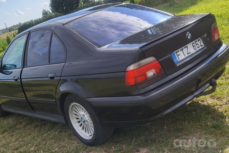 BMW 5 Series E39 Sedan 4-doors