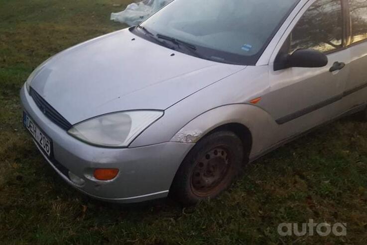 Ford Focus 1 generation Hatchback 5-doors