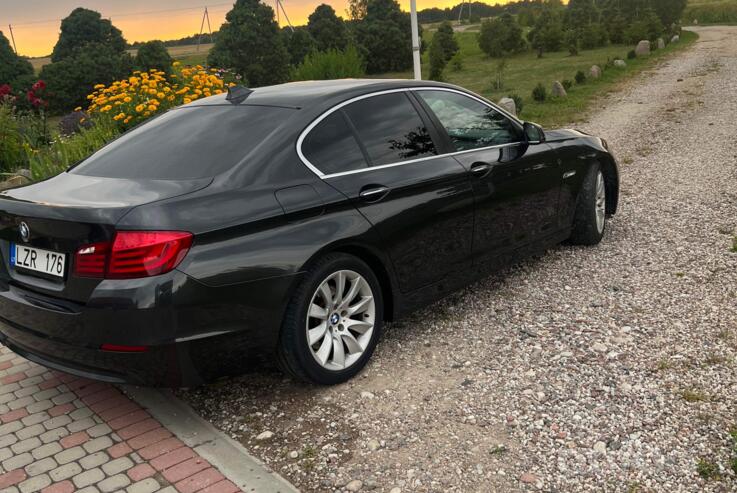 BMW 5 Series F07/F10/F11 Sedan