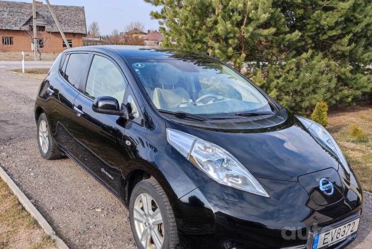 Nissan Leaf 1 generation Hatchback