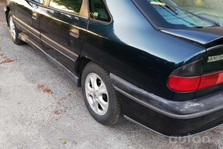 Renault Safrane 1 generation [restyling] Hatchback 5-doors