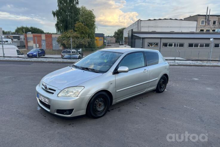 Toyota Corolla E120 Hatchback 3-doors