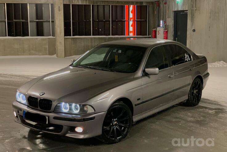 BMW 5 Series E39 Sedan 4-doors