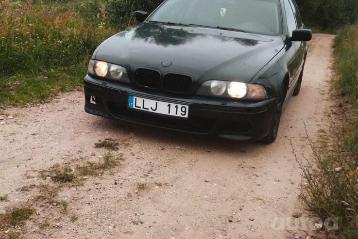 BMW 5 Series E39 Touring wagon
