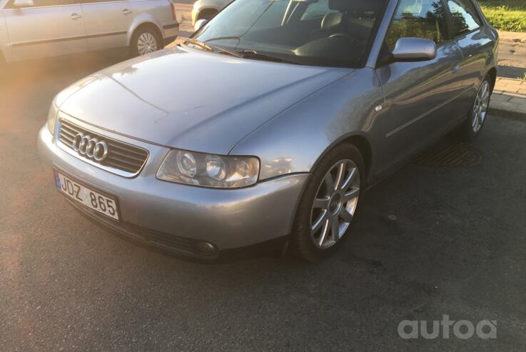 Audi A3 8L [restyling] Hatchback