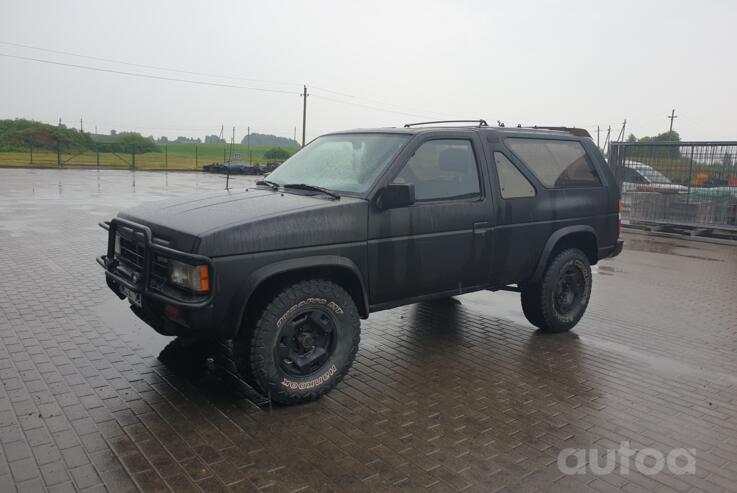 Nissan Pathfinder WD21 SUV 3-doors