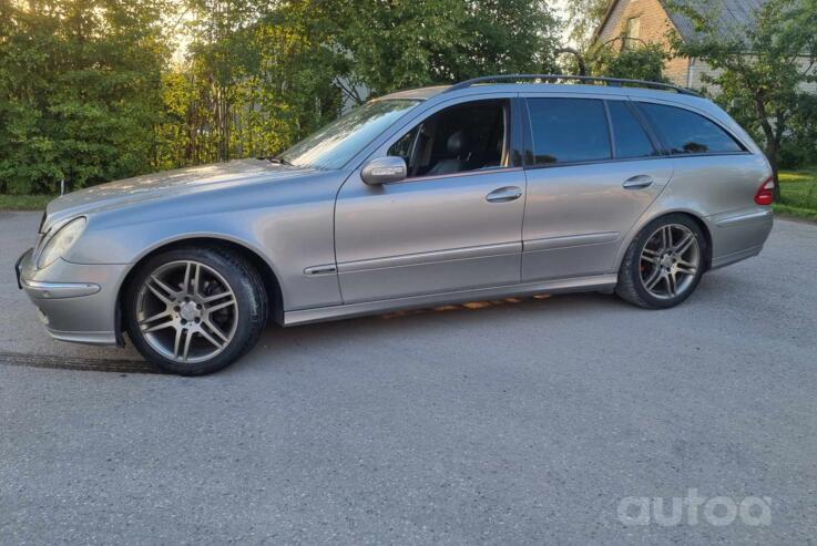 Mercedes-Benz E-Class W211/S211 wagon 5-doors