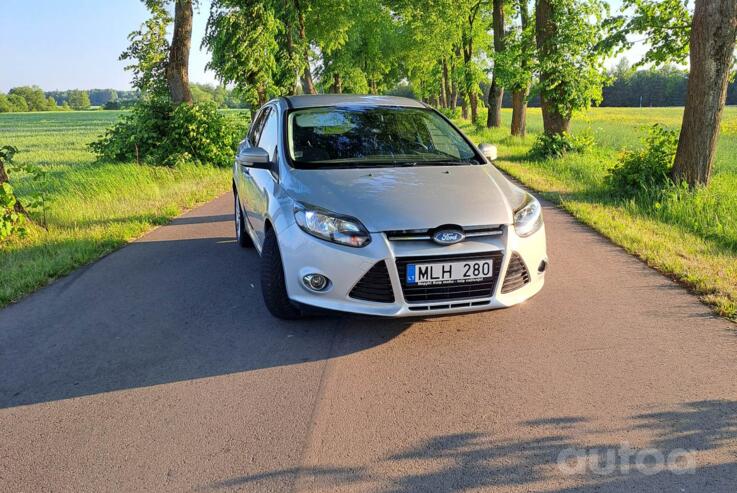 Ford Focus 3 generation Hatchback 5-doors