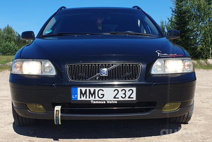 Volvo V70 2 generation [restyling] wagon 5-doors