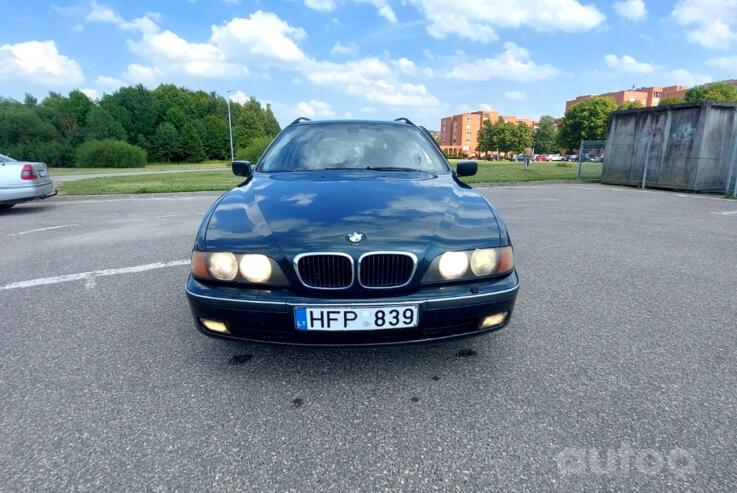 BMW 5 Series E39 Touring wagon