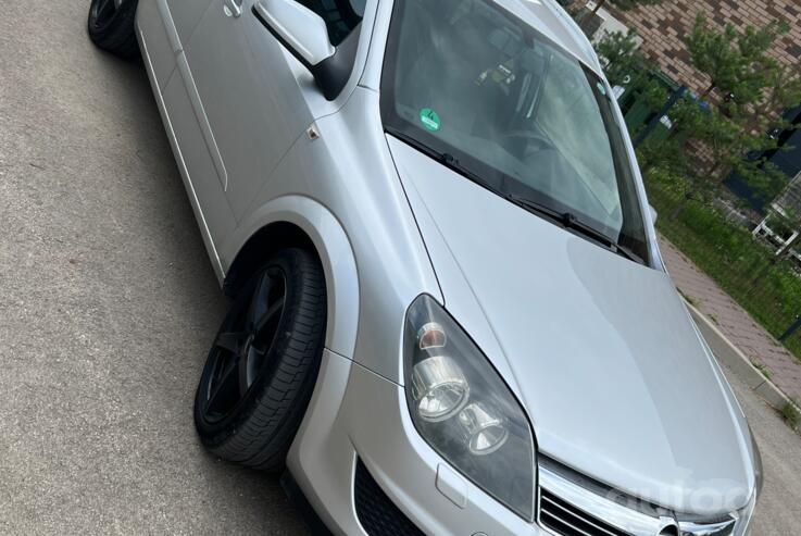 Opel Astra H [restyling]