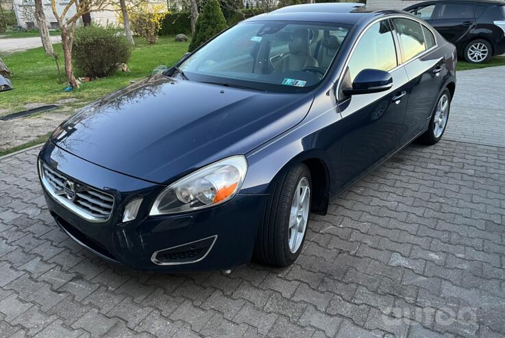 Volvo S60 2 generation Sedan