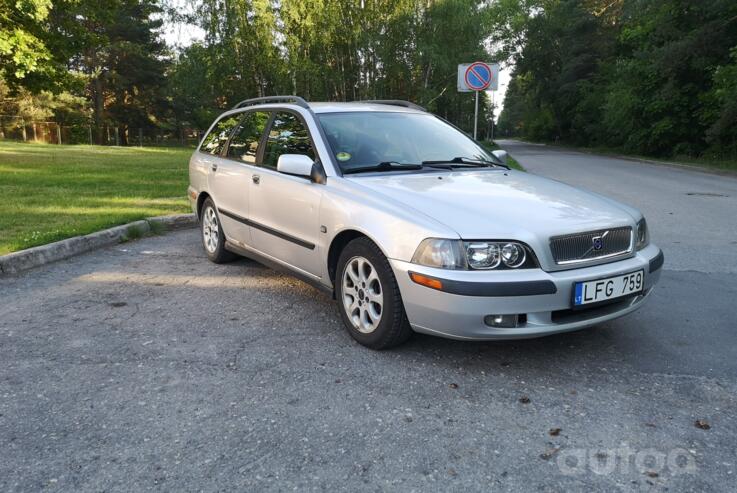 Volvo V40 1 generation [2th restyling] wagon