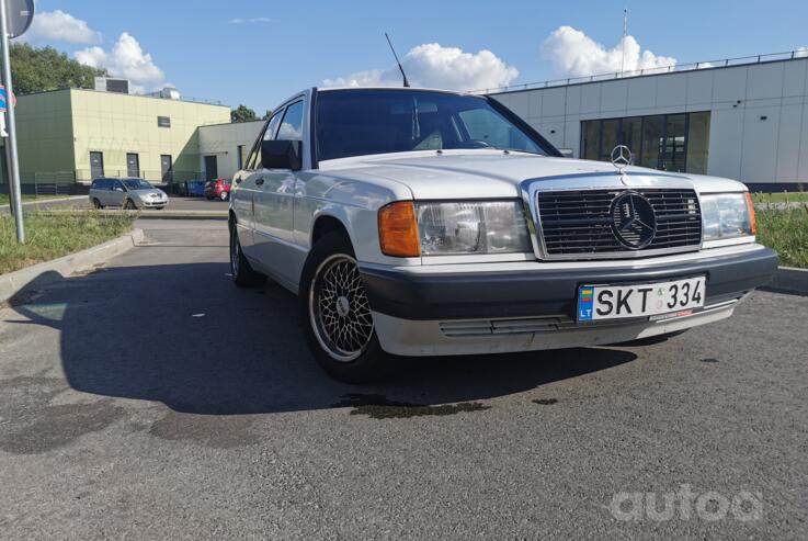 Mercedes-Benz 190 (W201) 1 generation