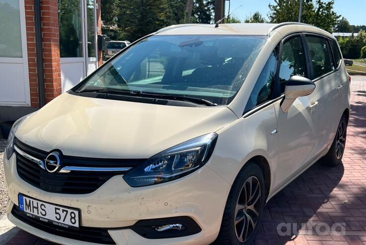 Opel Zafira C [restyling] Minivan
