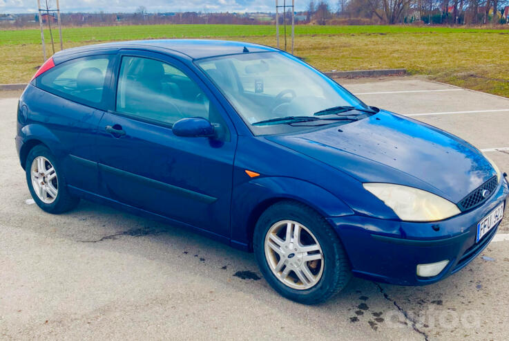 Ford Focus 1 generation Hatchback 3-doors