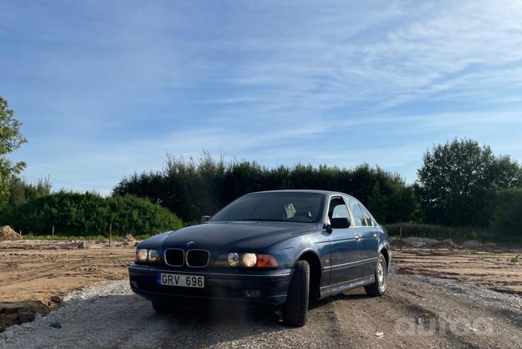 BMW 5 Series E39 Sedan 4-doors