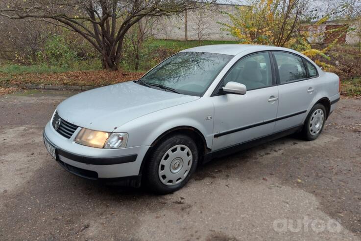 Volkswagen Passat B5 Sedan 4-doors