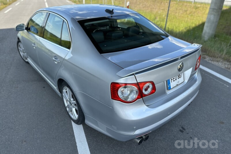 Volkswagen Jetta 5 generation Sedan 4-doors