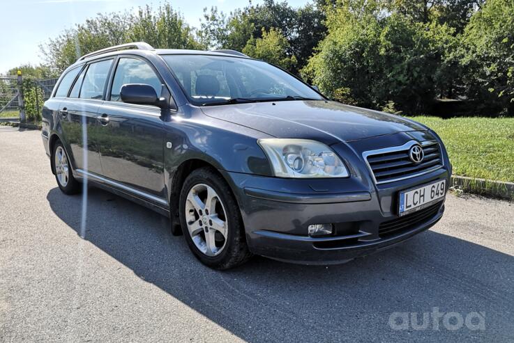 Toyota Avensis 2 generation wagon