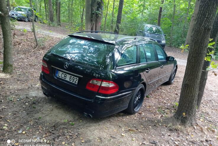 Mercedes-Benz E-Class W211 Sedan