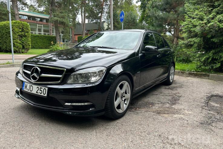 Mercedes-Benz C-Class W204/S204 Sedan 4-doors