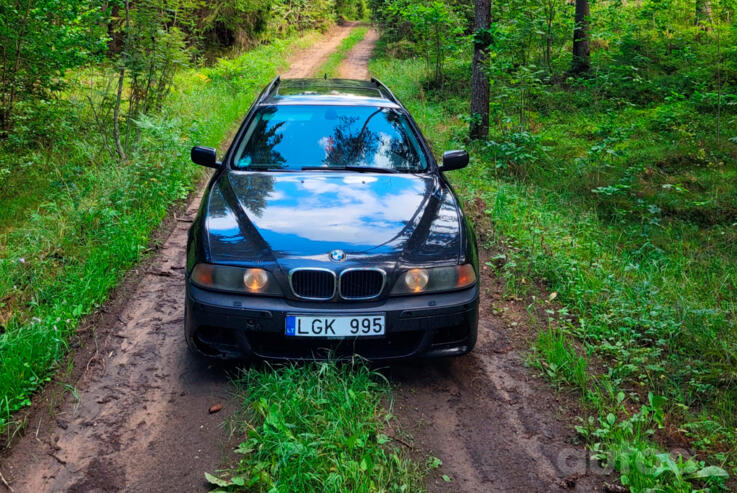BMW 5 Series E39 Touring wagon