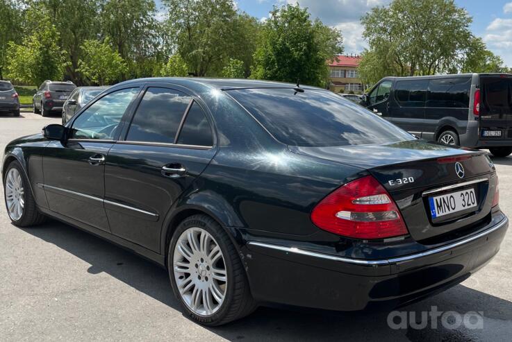 Mercedes-Benz E-Class W211 Sedan