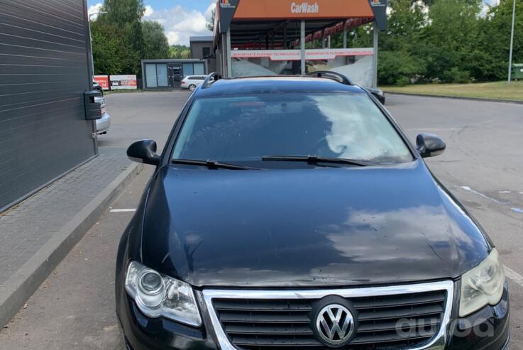 Volkswagen Passat B6 wagon 5-doors