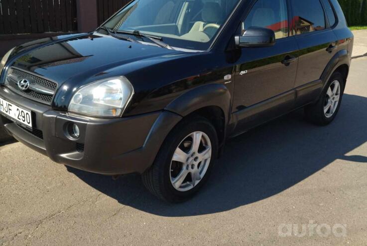 Hyundai Tucson 1 generation Crossover