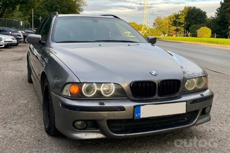 BMW 5 Series E39 Touring wagon