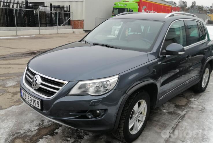 Volkswagen Tiguan 1 generation Crossover