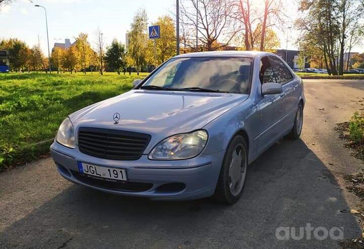 Mercedes-Benz S-Class W220 Limousine Pullman