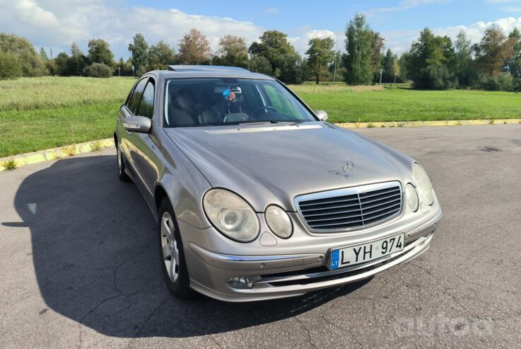Mercedes-Benz E-Class W211 Sedan