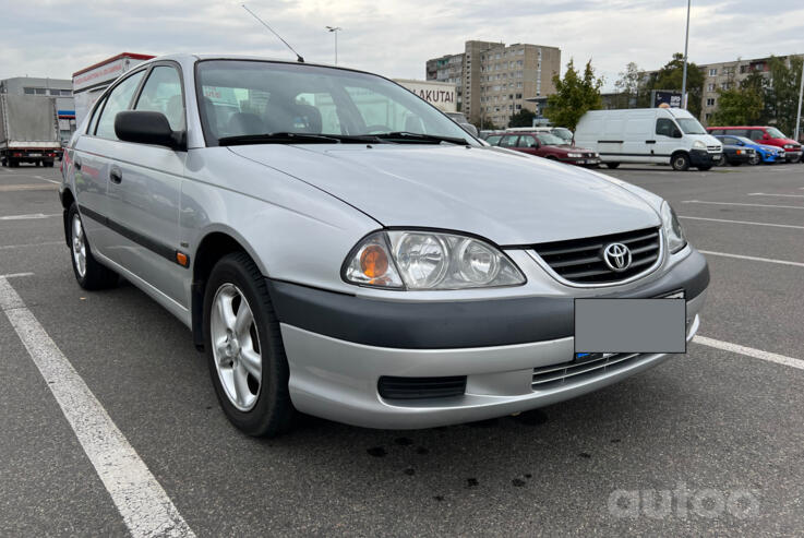 Toyota Avensis 1 generation [restyling] Sedan