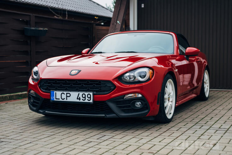 Abarth 124 Spider 1 generation