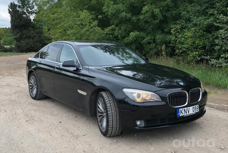 BMW 7 Series F01/F02 Sedan