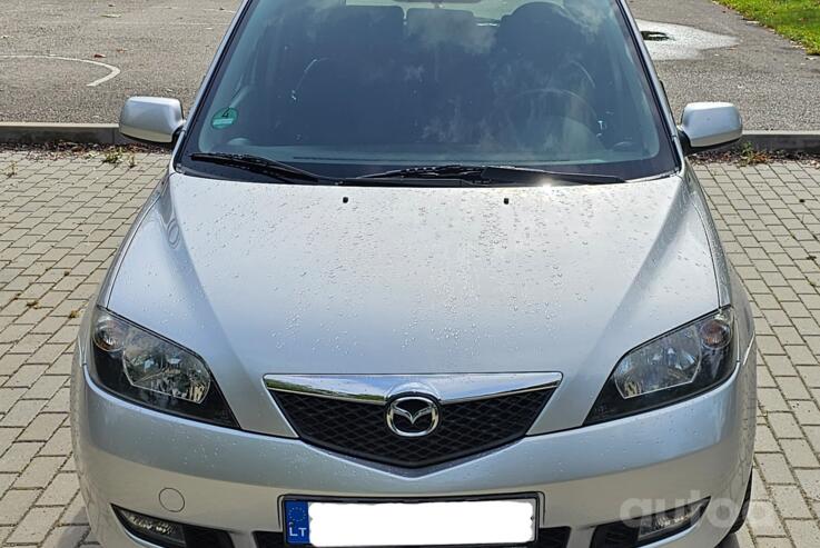 Mazda 2 DY Hatchback