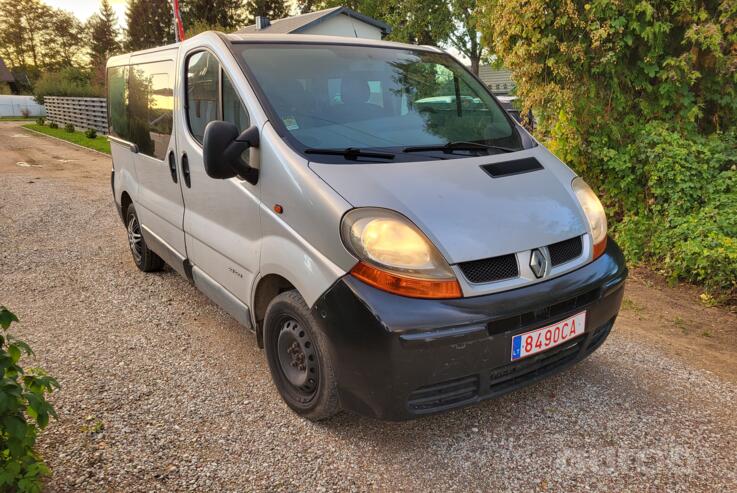 Renault Trafic 2 generation Minivan