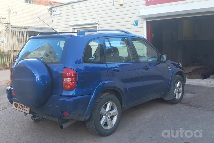 Toyota RAV4 2 generation [restyling] Crossover 5-doors