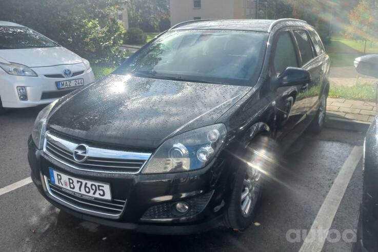 Opel Astra H [restyling]