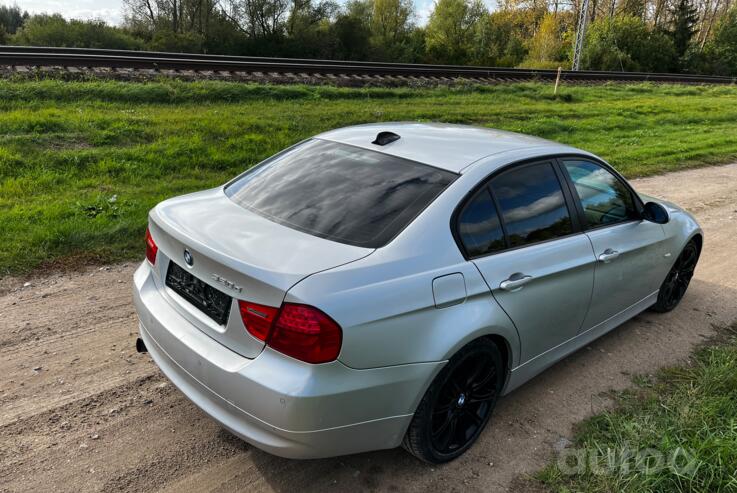 BMW 3 Series E90/E91/E92/E93 Sedan