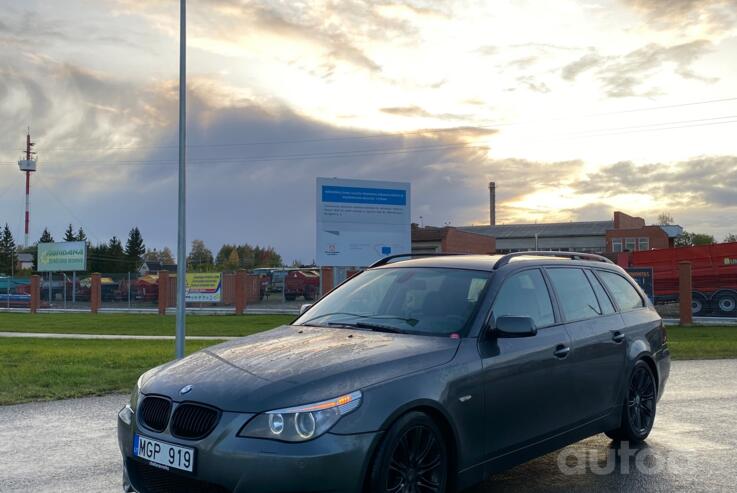 BMW 5 Series E60/E61 Touring wagon