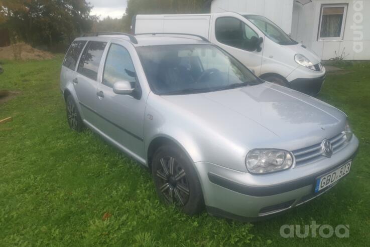 Volkswagen Golf 4 generation wagon