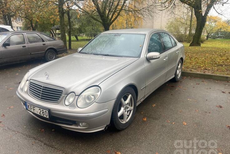 Mercedes-Benz E-Class W211 Sedan