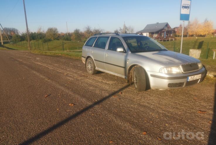 Skoda Octavia 1 generation [restyling] Combi wagon 5-doors