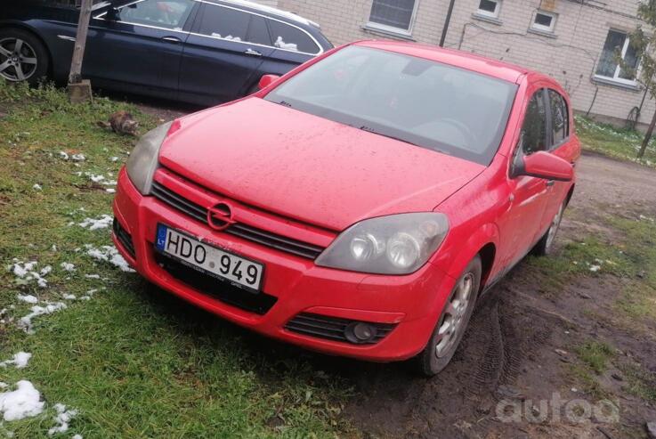 Opel Astra H Hatchback