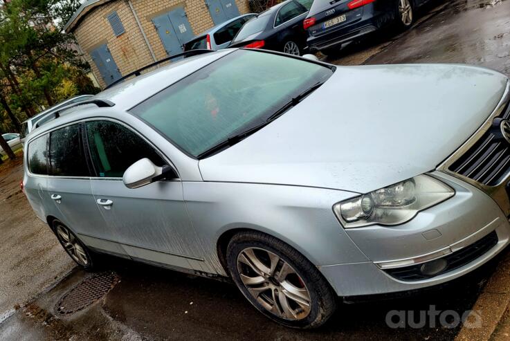 Volkswagen Passat B6 wagon 5-doors