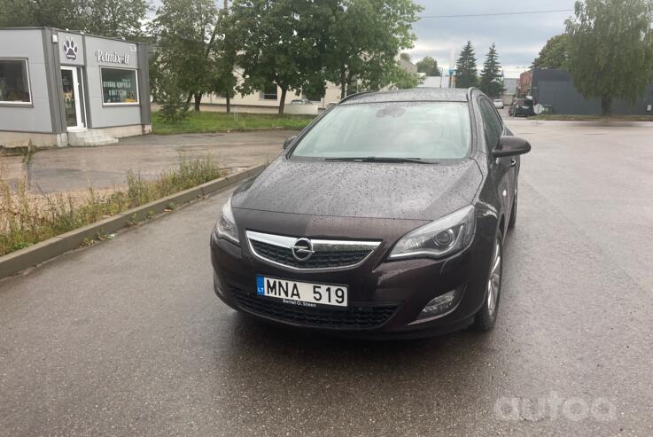 Opel Astra J [restyling] Sports Tourer wagon 5-doors